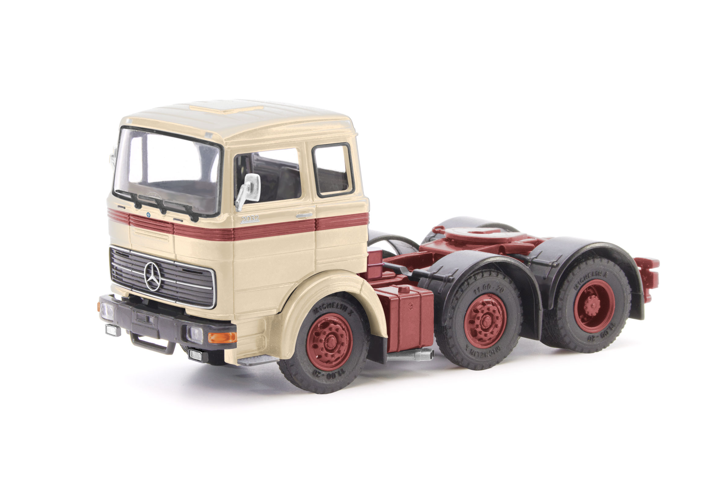 herpa 87MBS026246 - MB LPS 2032 Zgm, beige