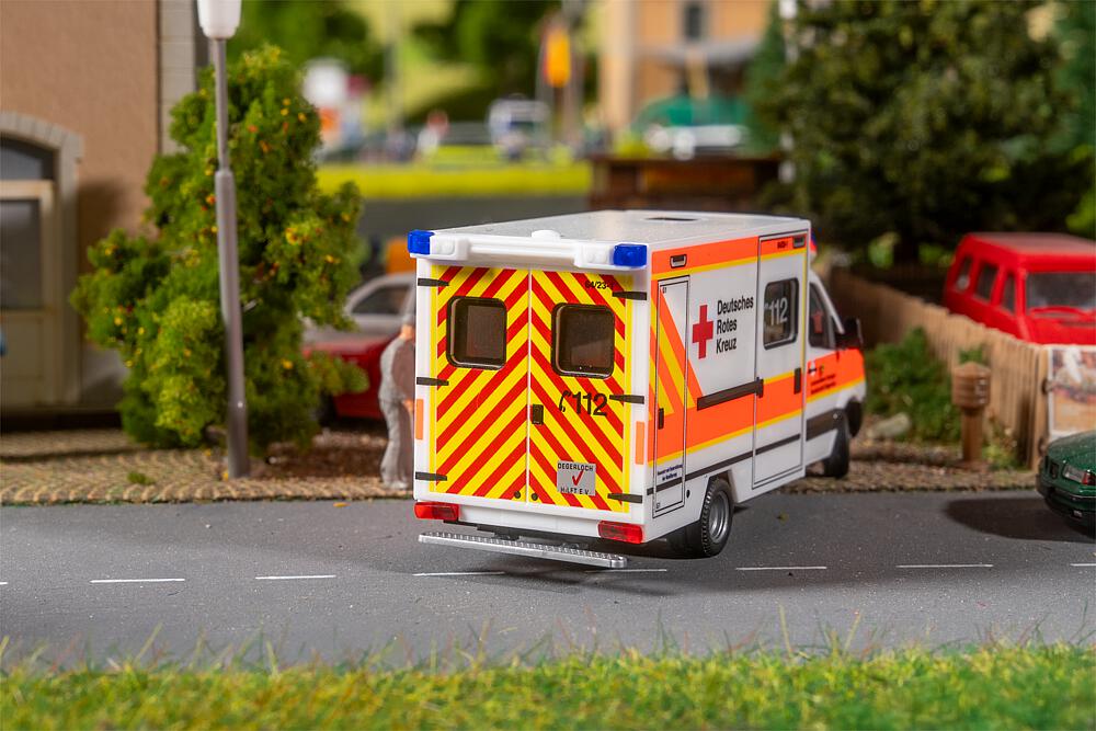 Faller 161445 - MB Sprinter Rettungswagen DRK
