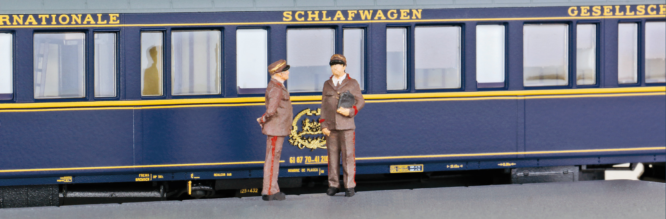 LS Models LS89652 - CIWL 3 Zugbegleiter Uniform he