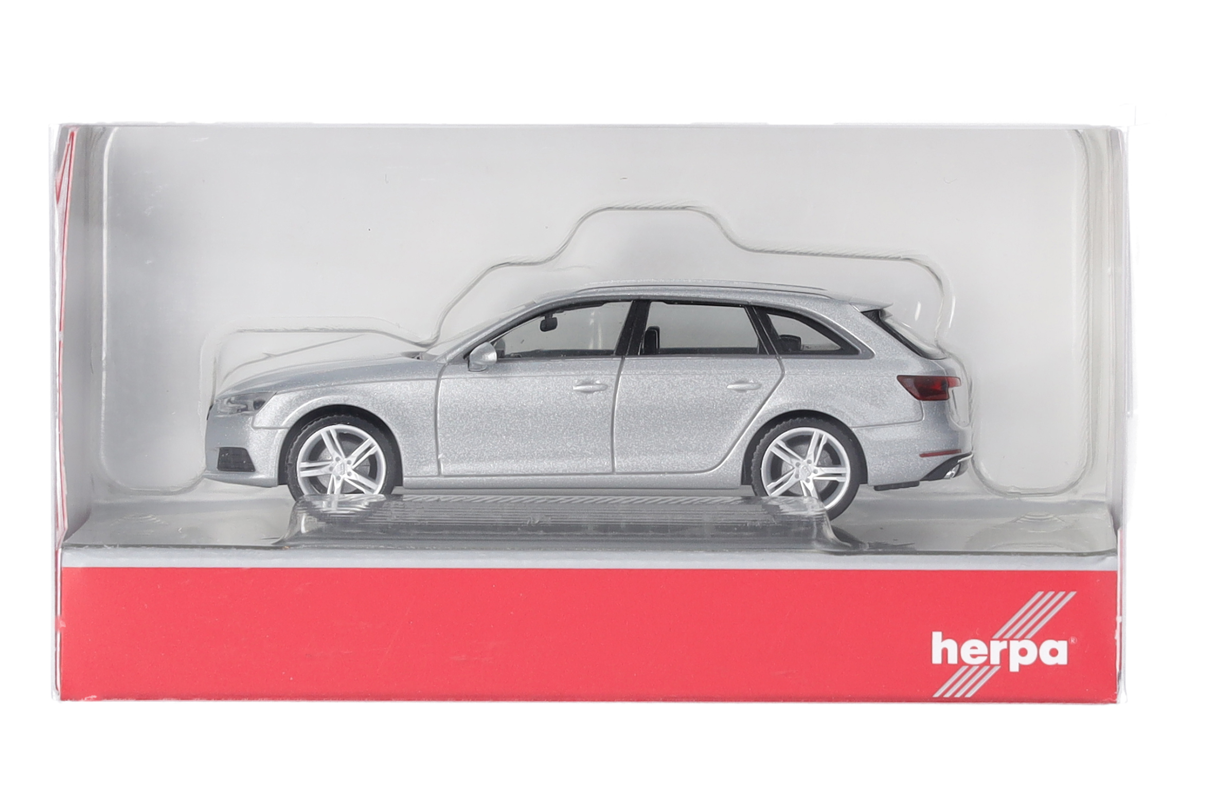 herpa 038577-005 - Audi A4 Avant, eissilber