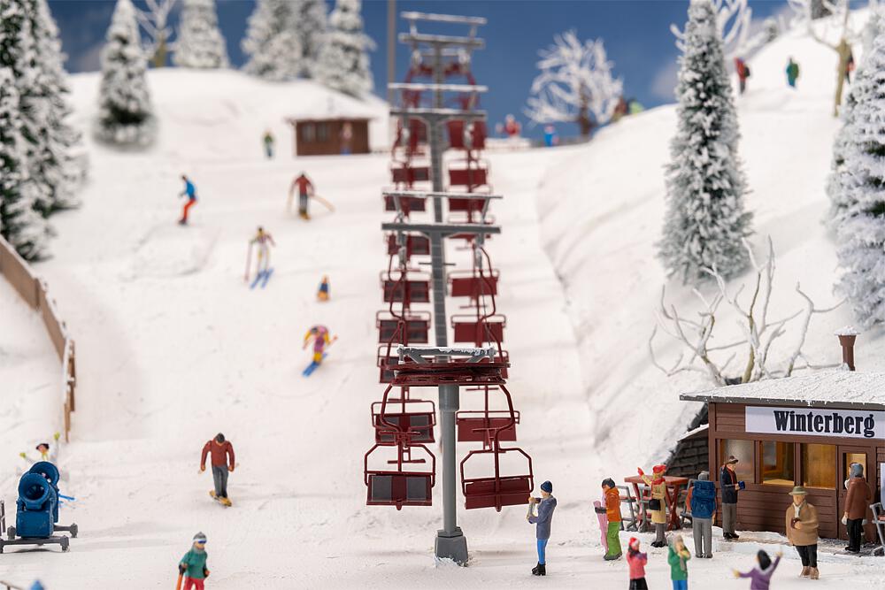 Faller 151650 - Beim Wintersport